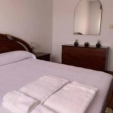 Casa Laty Holiday home *